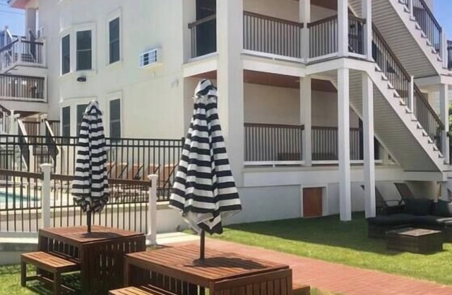 New Boutique Hotel/Condo 1.5 blocks from the beach & boardwalk #10