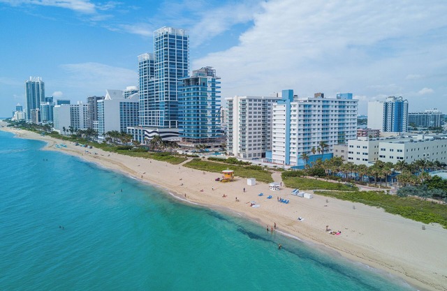 Rare Find! 2 Trendy Units Close to Art Deco, Port of Miami, Shopping Center!