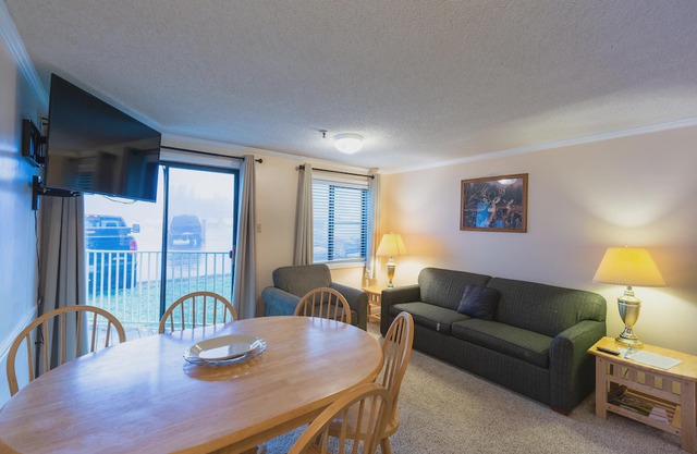 Stroll to Slopes, Village Area, Ski in/out Unit103