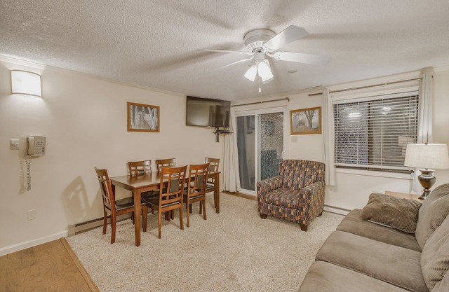 Stroll to Slopes, Village Area, Ski in/out Unit351