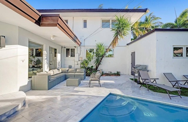 Waterfront Intracoastal Luxe Pool 6BR Beach 5 min