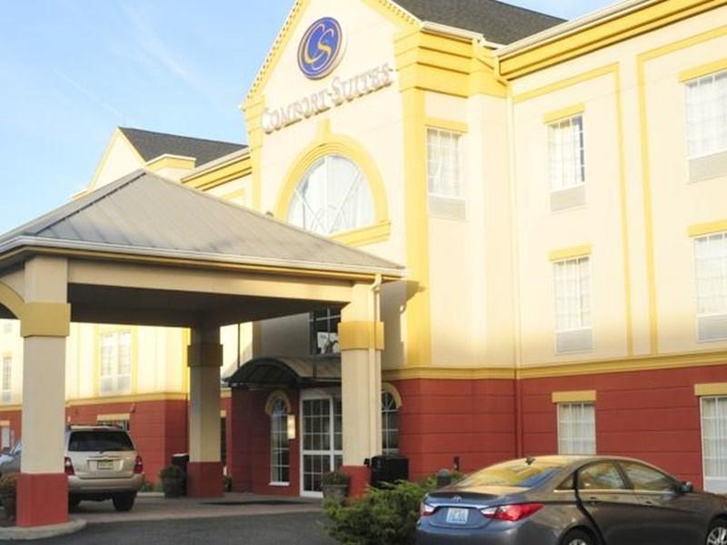 Newark Hotel | Comfort Suites Newark - Harrison
