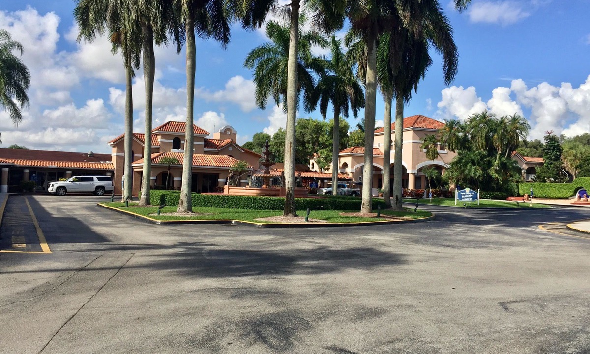 Pembroke Pines Hotel | Grand Palms Spa & Golf Resort