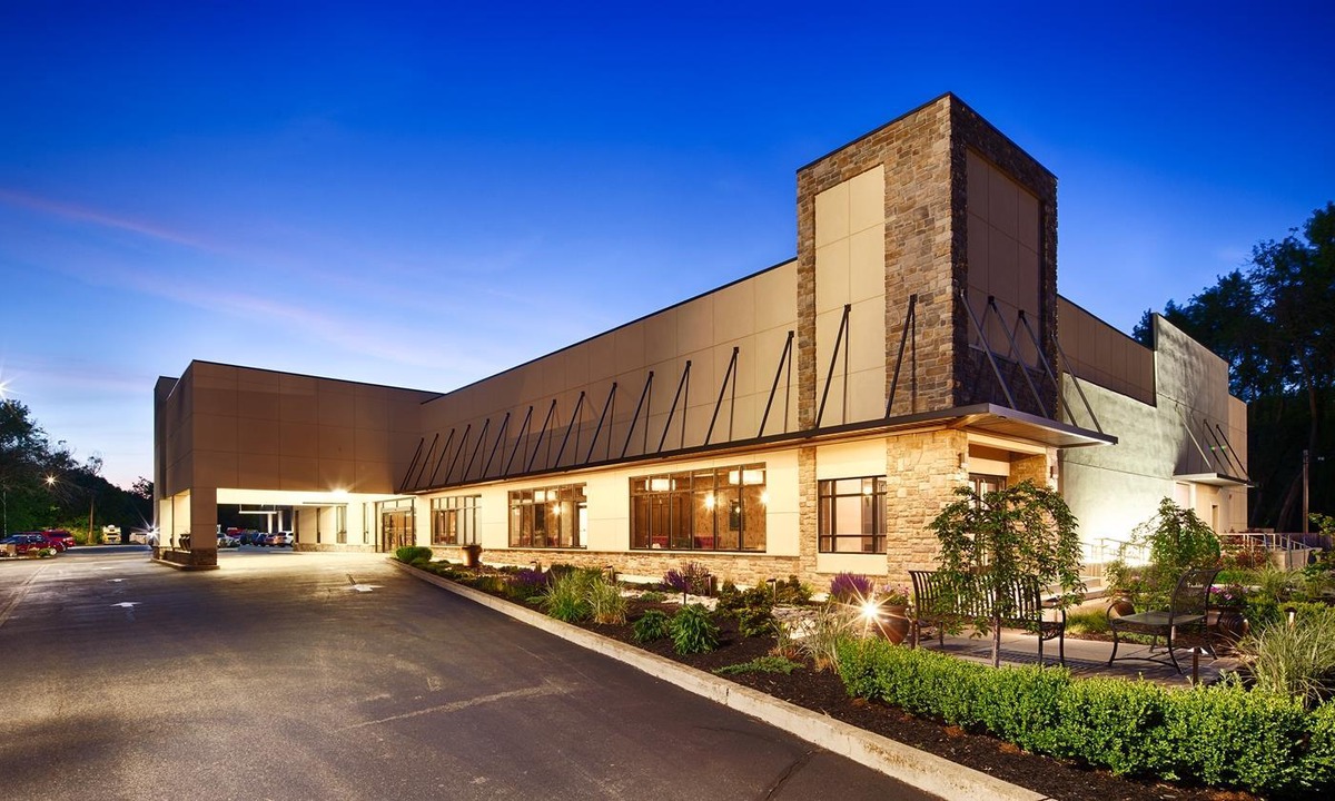 Kingston Hotel | Best Western Plus Kingston Hotel and Conference Center