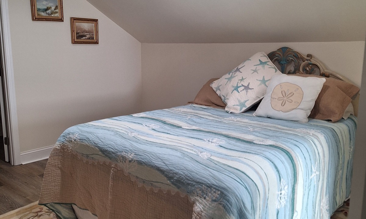 West Beach House | 4-bedroom house in near state park and Bethany beach with WiFi and AC