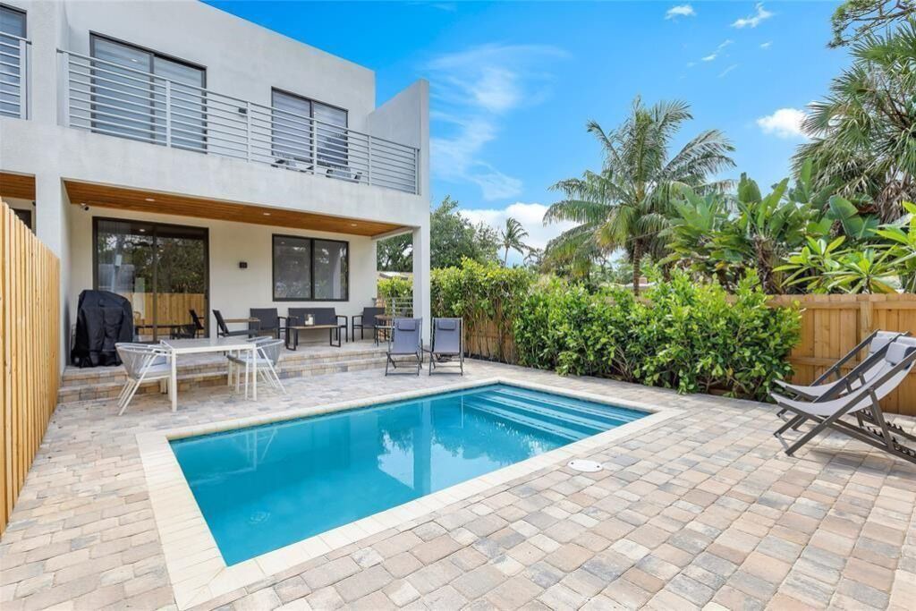 Tarpon River House | Premium 3-Suite Townhome in Fort Lauderdale w/Pool, near Las Olas & FLL