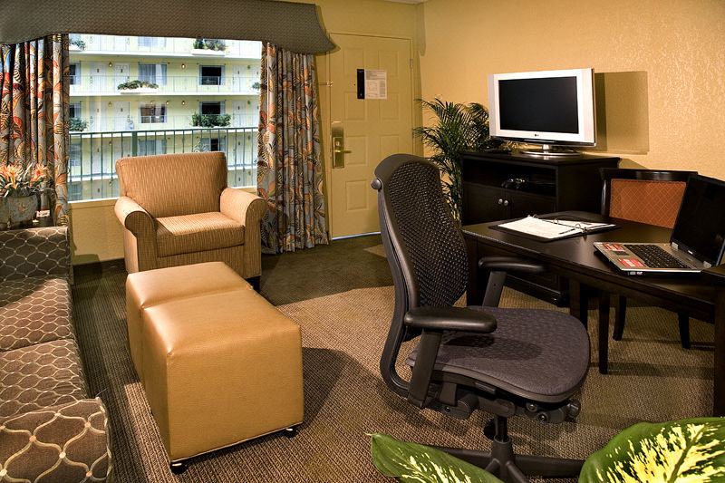 Photo of Livingroom in Harbordale
