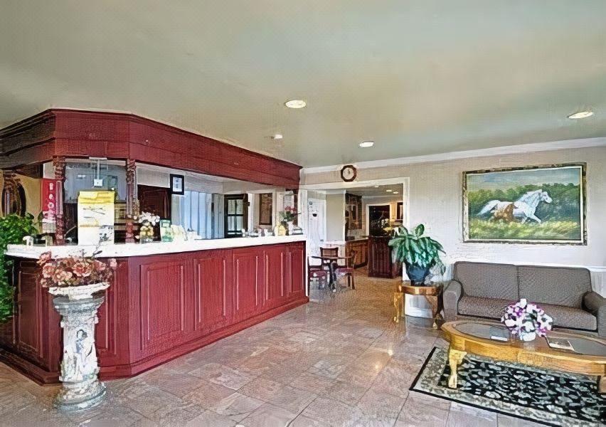 Photo of Livingroom in Princess Anne