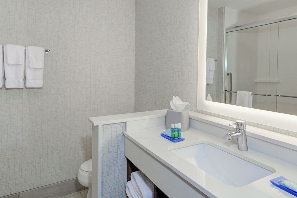 Photo of Bathroom in Dahlgren
