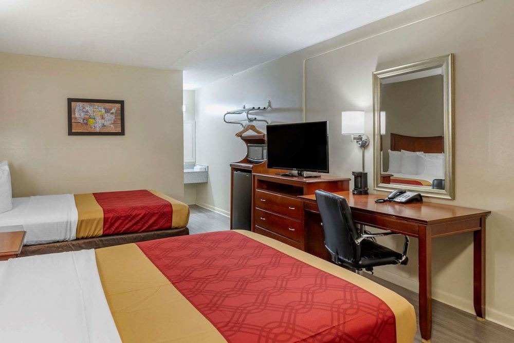 Photo of Livingroom in Charlottesville