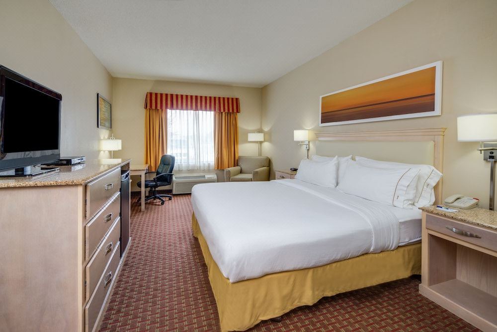 Photo of Bedroom in Pocomoke City