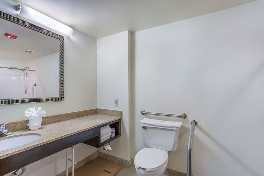Photo of Bathroom in New Hartford