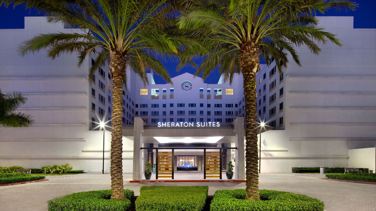 Photo of Buildings in Plantation