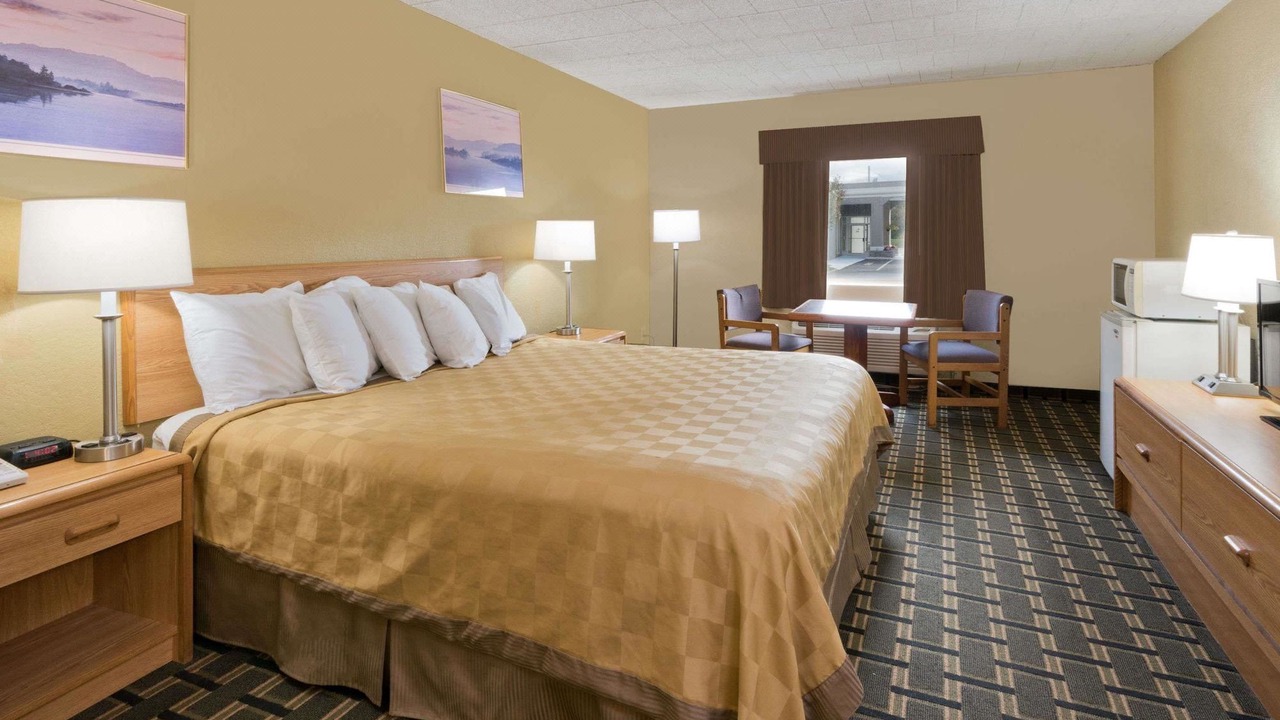 Photo of Bedroom in Batavia