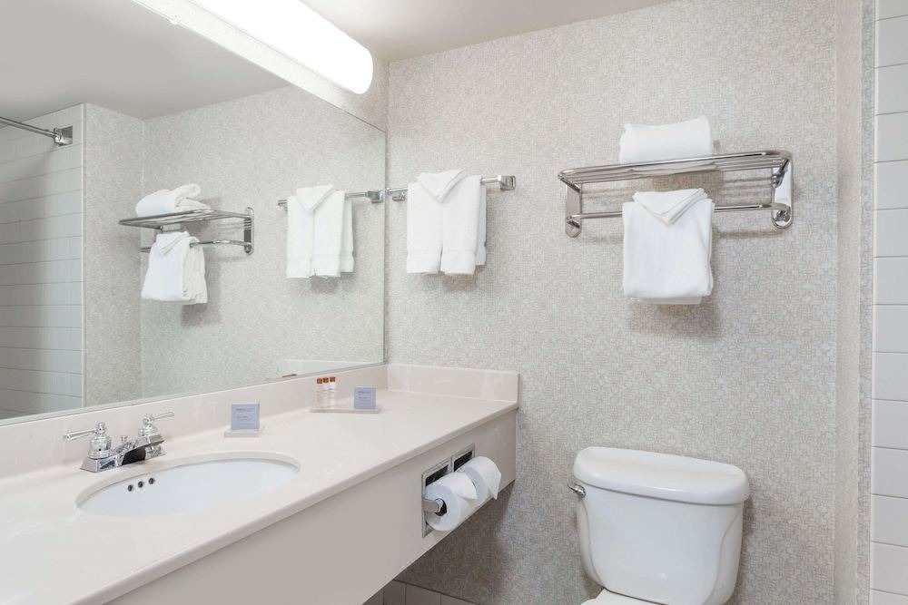 Photo of Bathroom in Norma