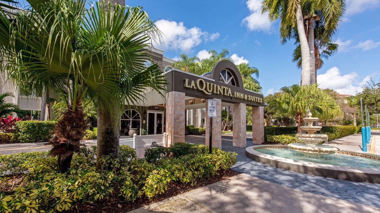 Photo of Buildings in Coral Springs