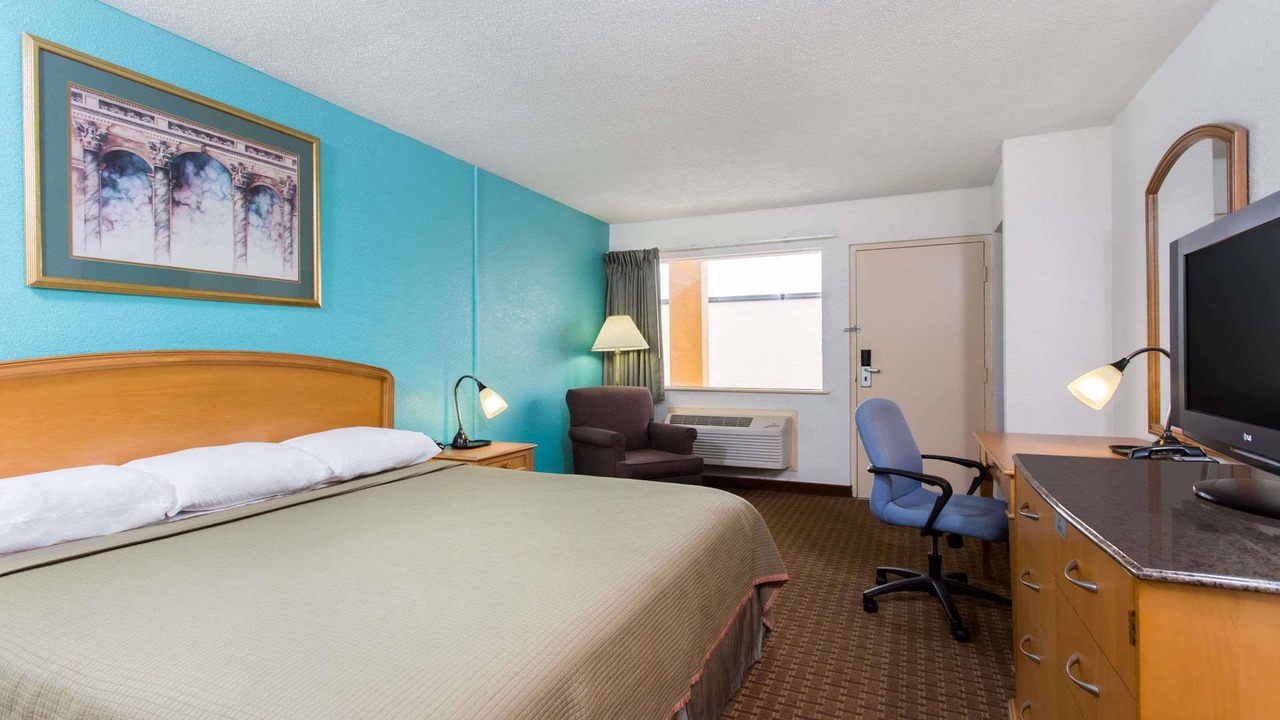 Photo of Bedroom in Northwest