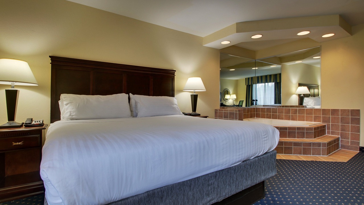 Photo of Bedroom in Middleborough