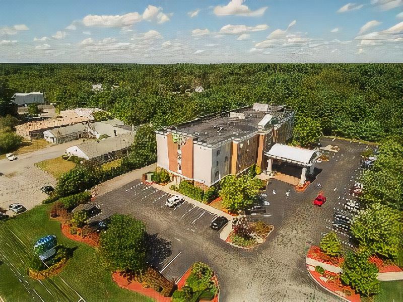 Photo of Buildings in Middleborough