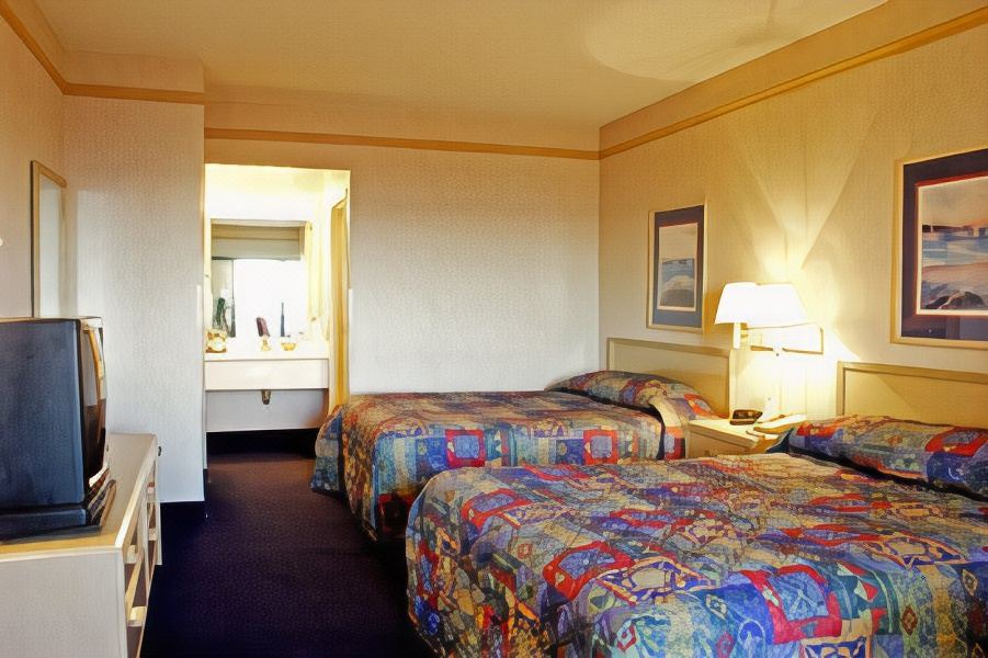 Photo of Bedroom in Kent Narrows