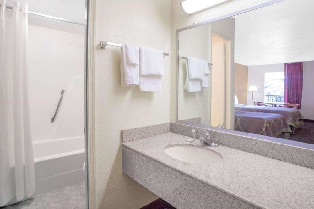 Photo of Bathroom in Lightfoot