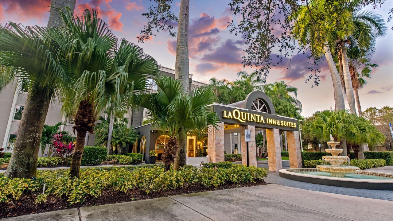 Photo of Buildings in Coral Springs