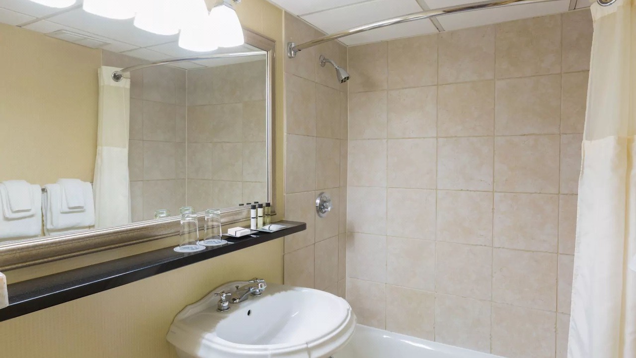 Photo of Bathroom in Newark