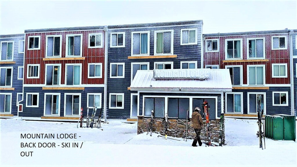 Photo of Buildings in Edray