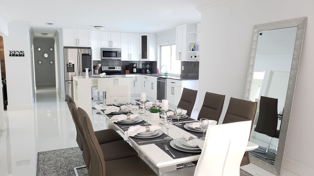 Photo of Others in Coral Ridge Isles