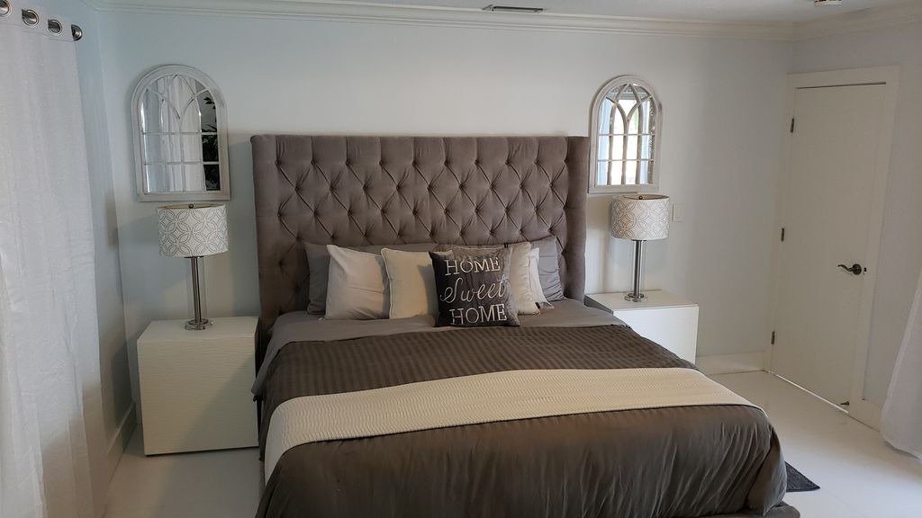 Photo of Bedroom in Coral Ridge Isles