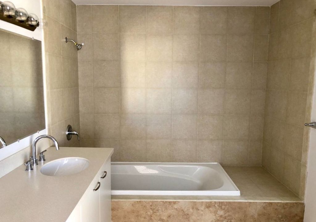 Photo of Bathroom in Croissant Park