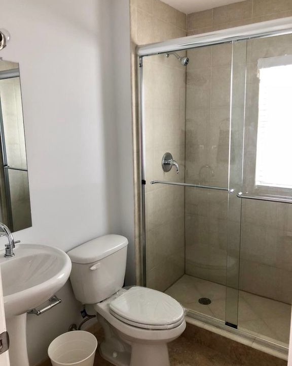 Photo of Bathroom in Croissant Park