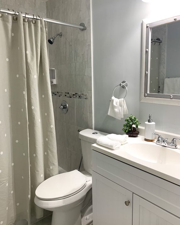 Photo of Bathroom in North Central Hollywood