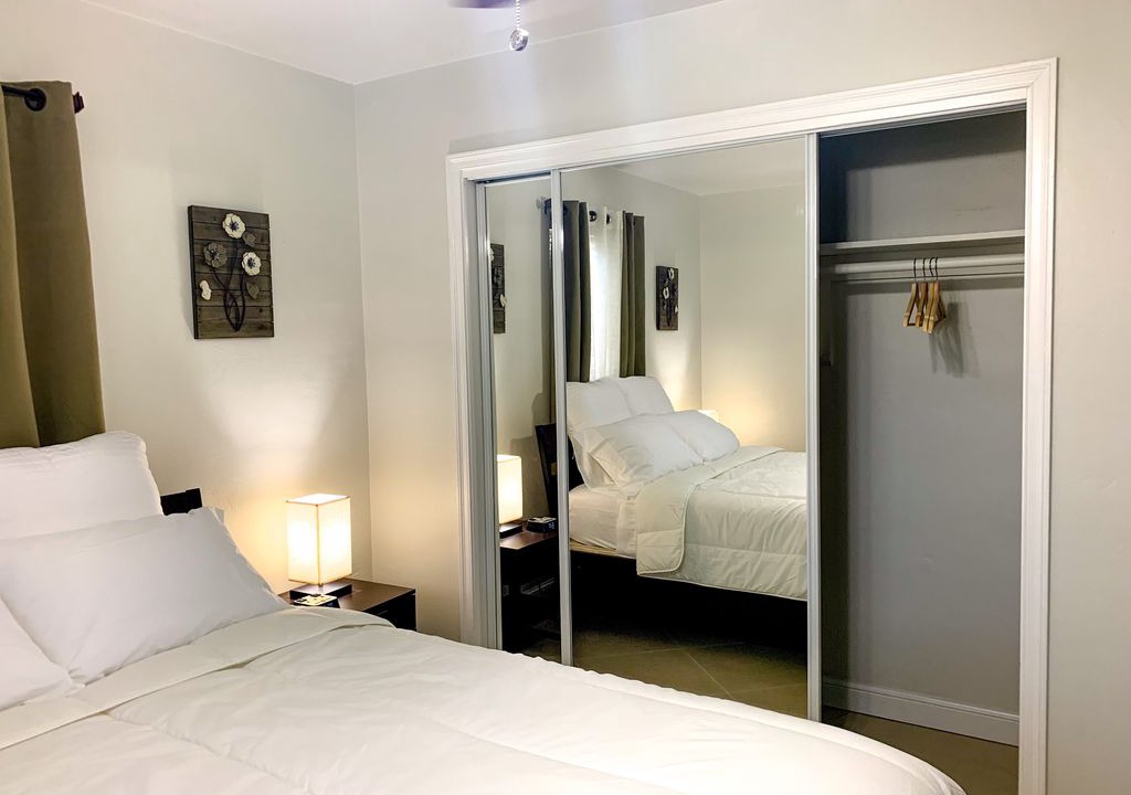 Photo of Bedroom in North Central Hollywood