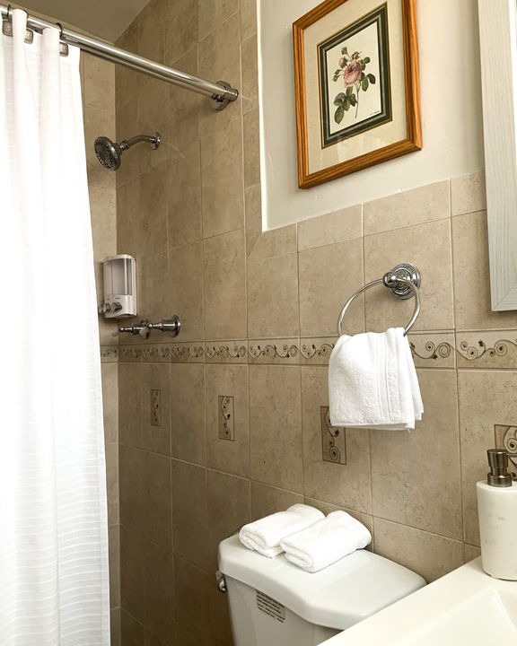 Photo of Bathroom in North Central Hollywood