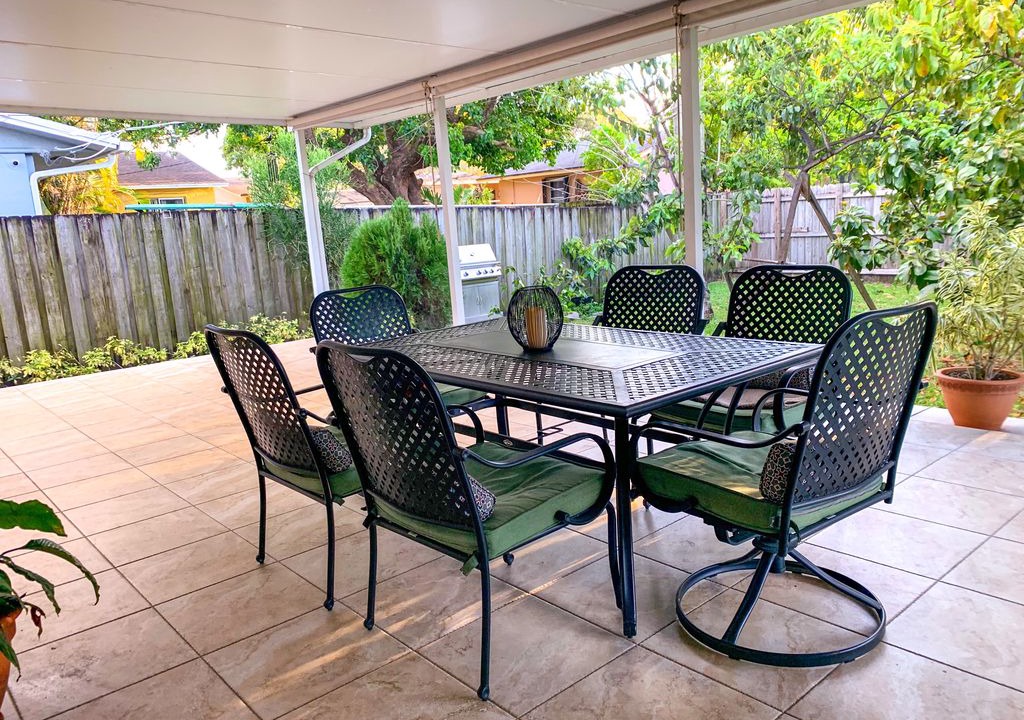 Photo of Patio Balcony in North Central Hollywood