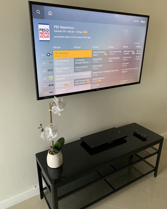 Photo of Livingroom in North Central Hollywood