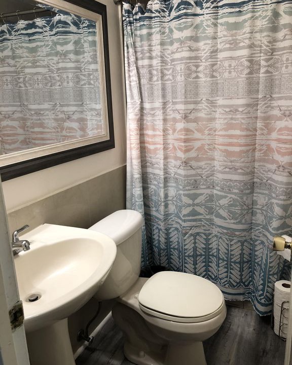 Photo of Bathroom in Coral Ridge Isles