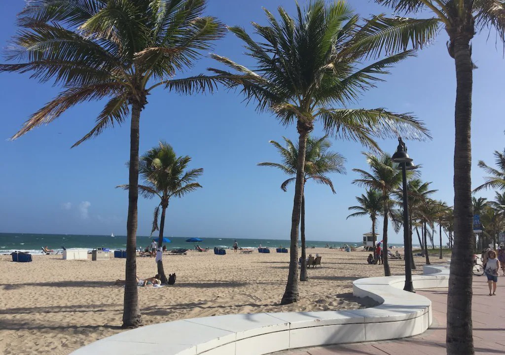Photo of Others in Lauderdale Beach