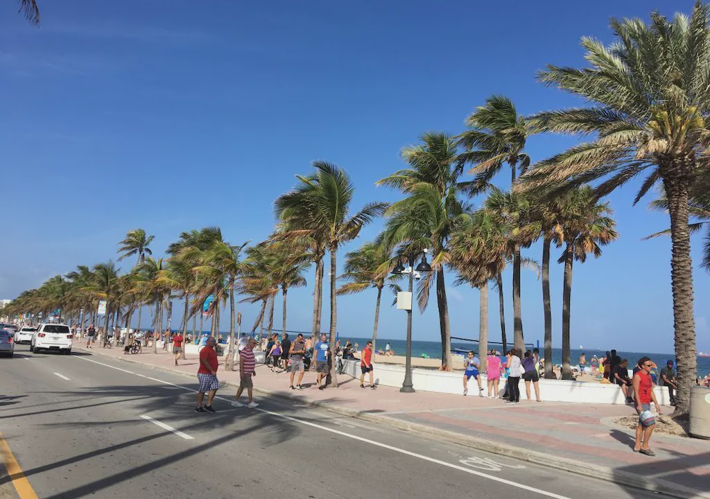 Photo of Others in Lauderdale Beach