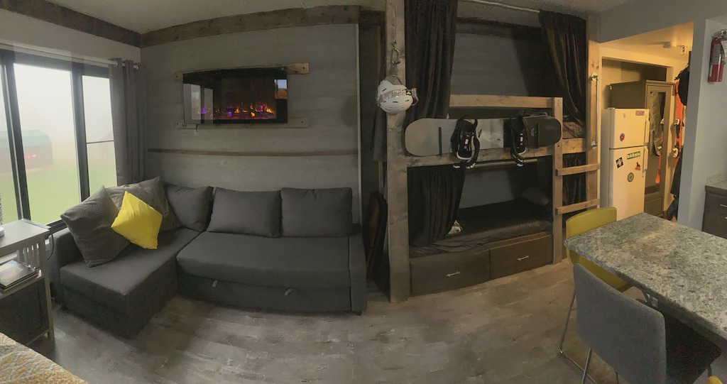 Photo of Livingroom in Snowshoe