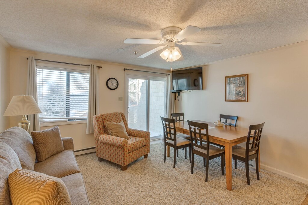 Photo of Livingroom in Edray
