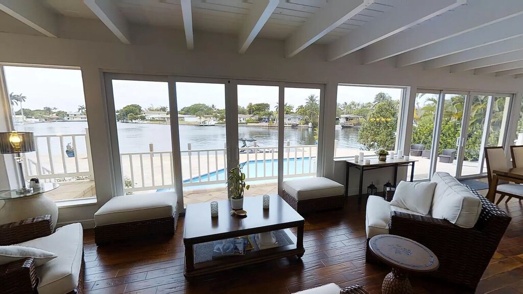 Photo of Livingroom in Coral Ridge