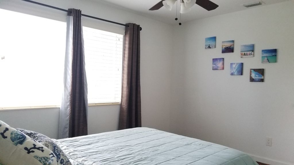 Photo of Bedroom in North Central Hollywood