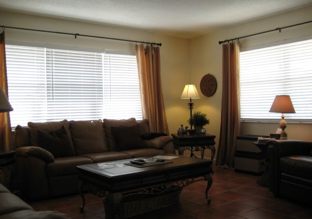 Photo of Livingroom in Harbor Village