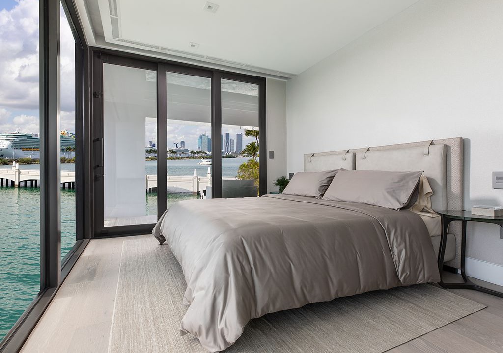 Photo of Bedroom in South Pointe