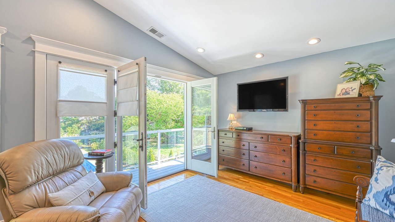 Photo of Livingroom in Eastport