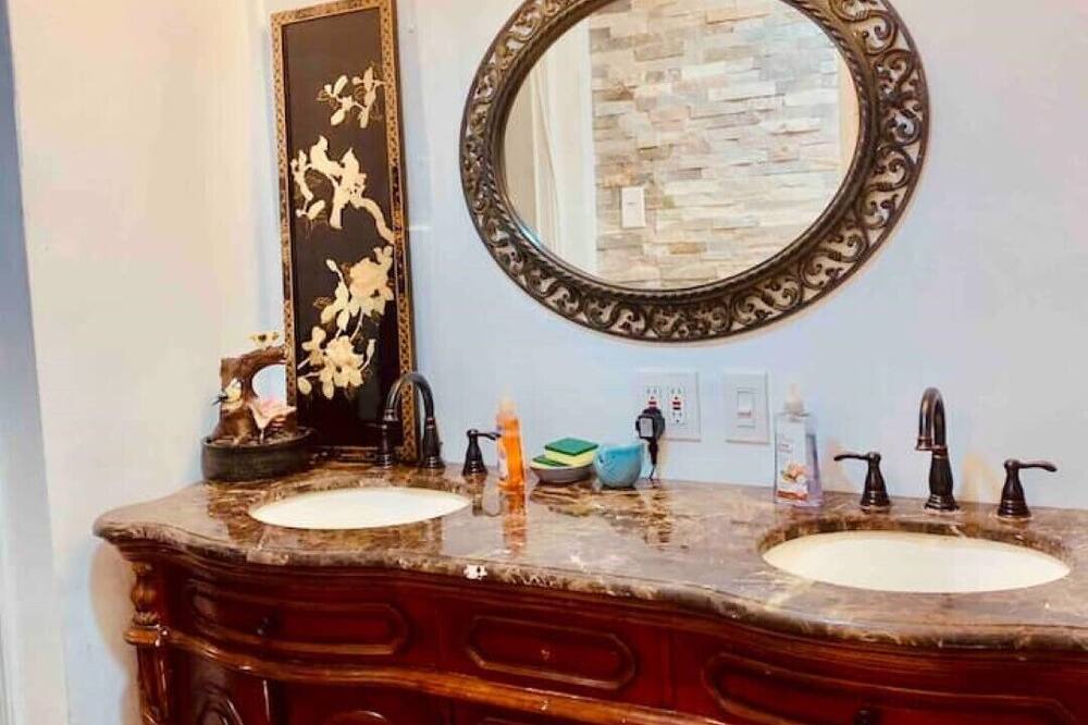 Photo of Bathroom in Hallandale Beach