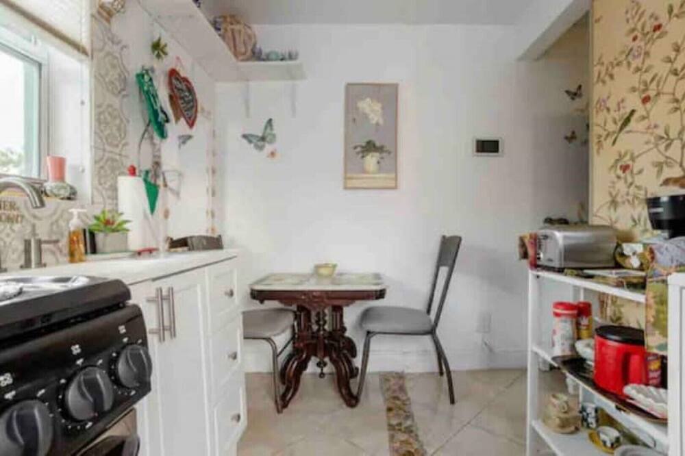 Photo of Kitchen in Hallandale Beach