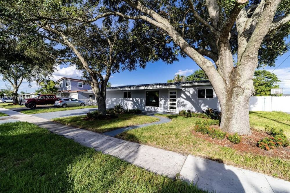 Photo of Outdoor in Boulevard Heights